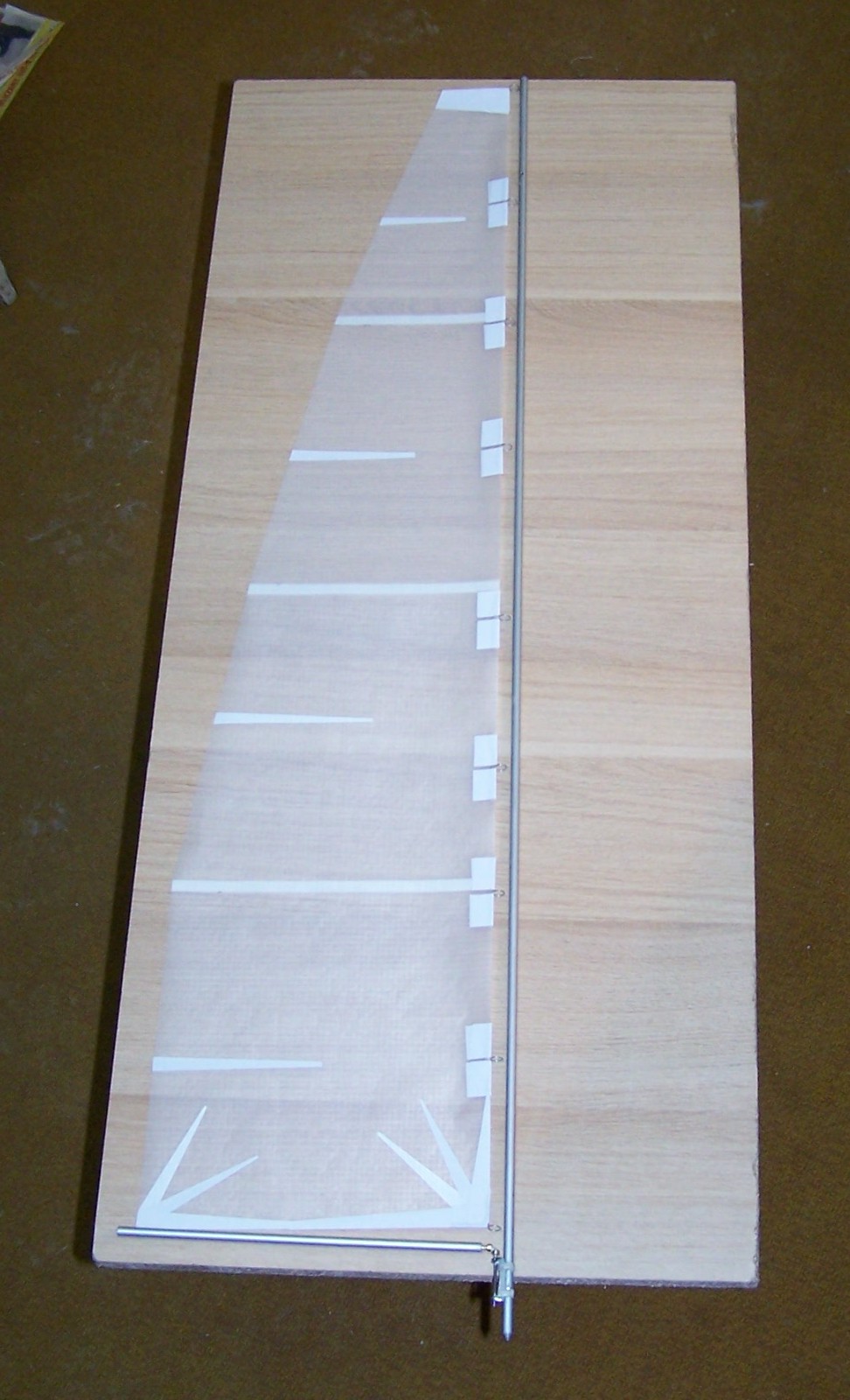 100_1769.jpg (235.61 KiB) Przejrzano 10973 razy Żagiel z cienkiego dakronu wzmocnienia klejone