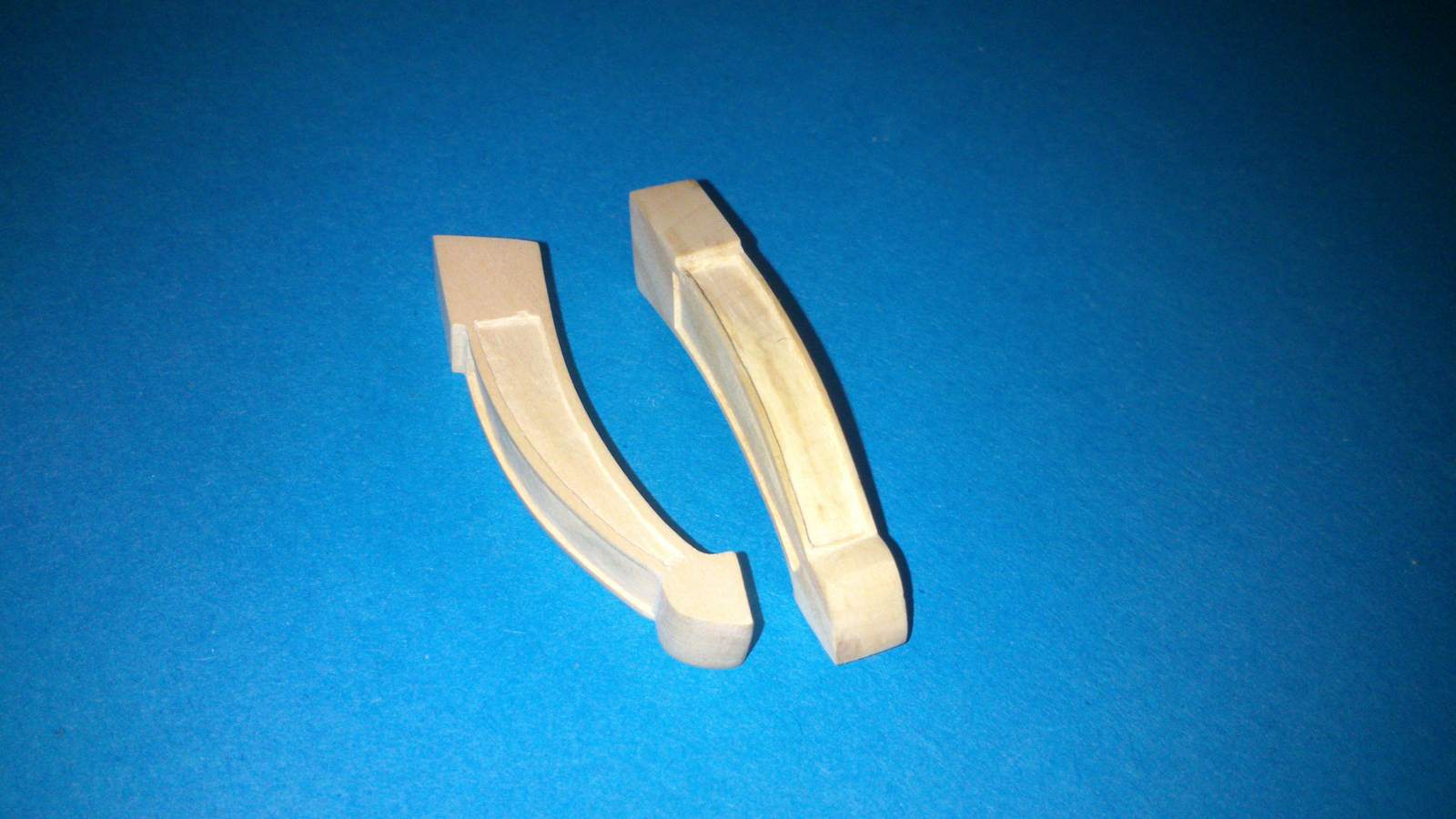 DSC_0056.jpg (119.99 KiB) Przejrzano 8580 razy "Zdobienia" podpór pod kotbelki.