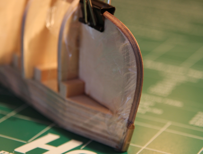 IMG_7182s.jpg (249.99 KiB) Przejrzano 13574 razy Zamontowana stewa przyklejona tylko do bazy w dolnej części.