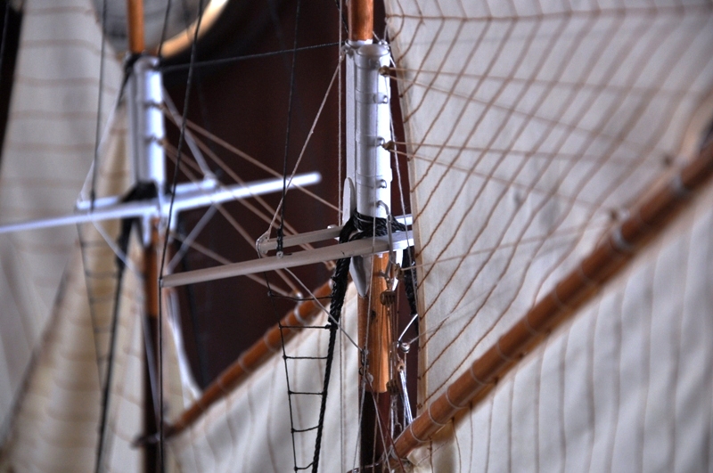 DSC_0066.JPG (302.37 KiB) Przejrzano 6559 razy Tak przy okazji - może któryś z kolegów dysponuje fotką pawęży tego szkunera z Essex?