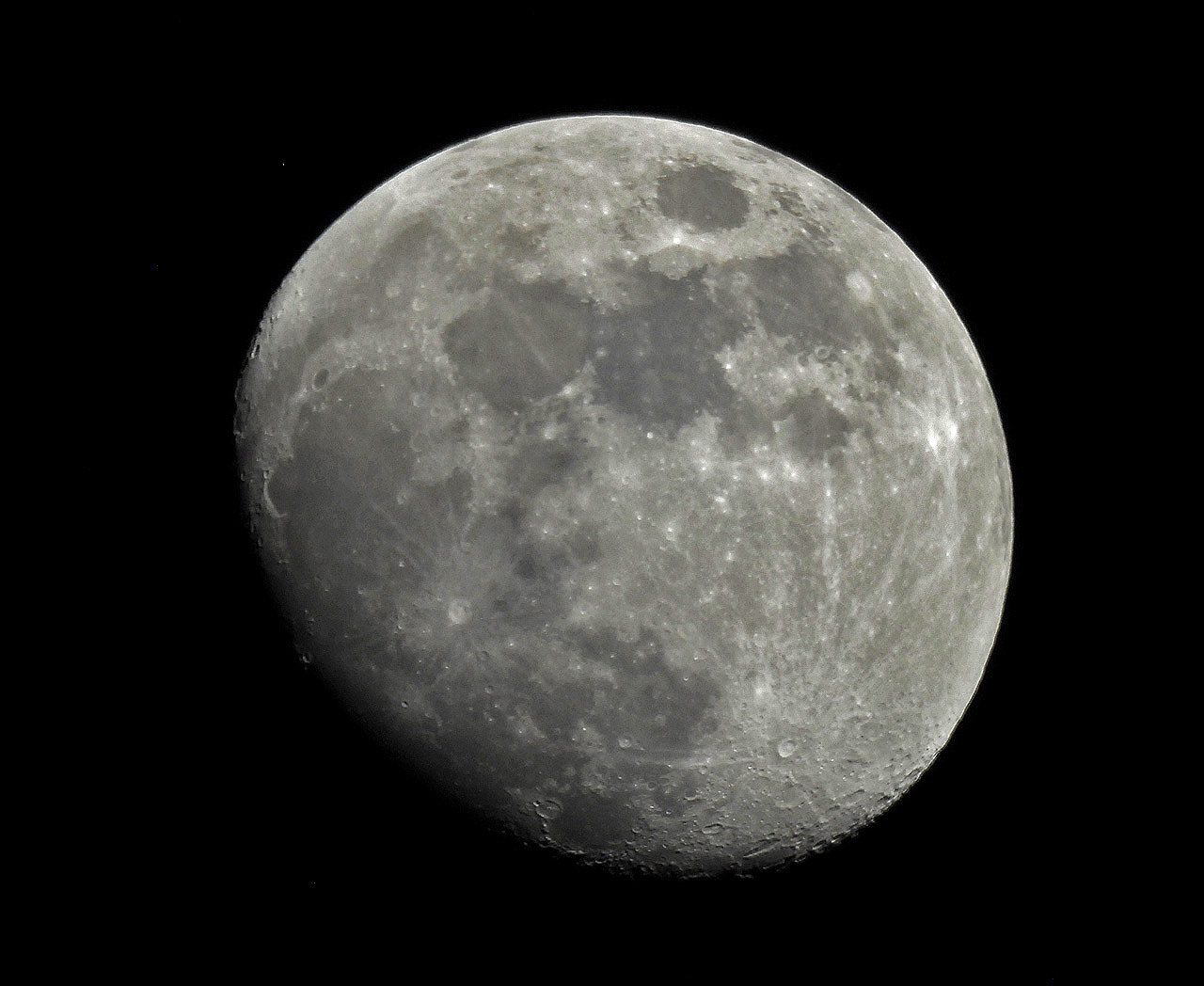 moon1.jpg