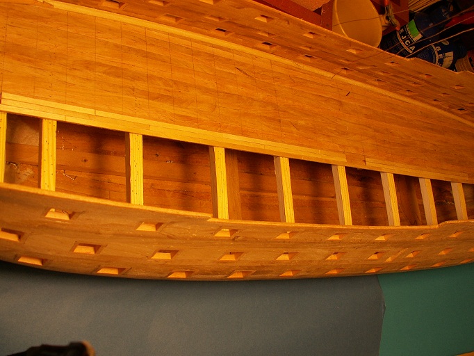 Jedna połówka pokładu zdjęta