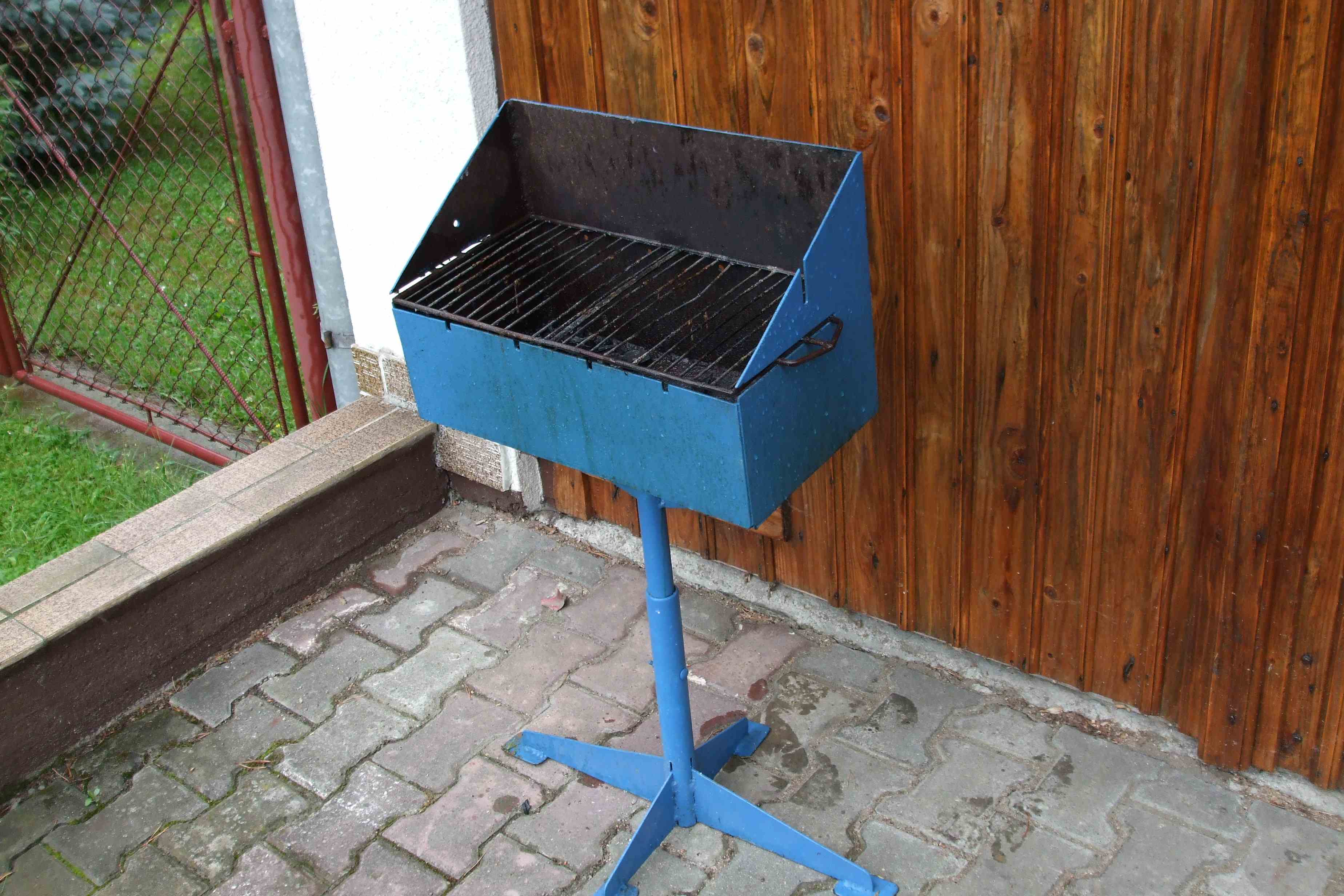 gril.JPG (480.3 KiB) Przejrzano 5547 razy letnia pociecha