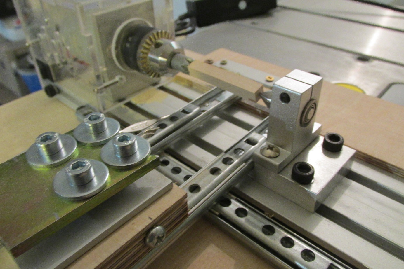 IMG_7086.jpg (375.22 KiB) Przejrzano 7080 razy Pomysł wzięty od prekursorów Kagry i RomkaS.