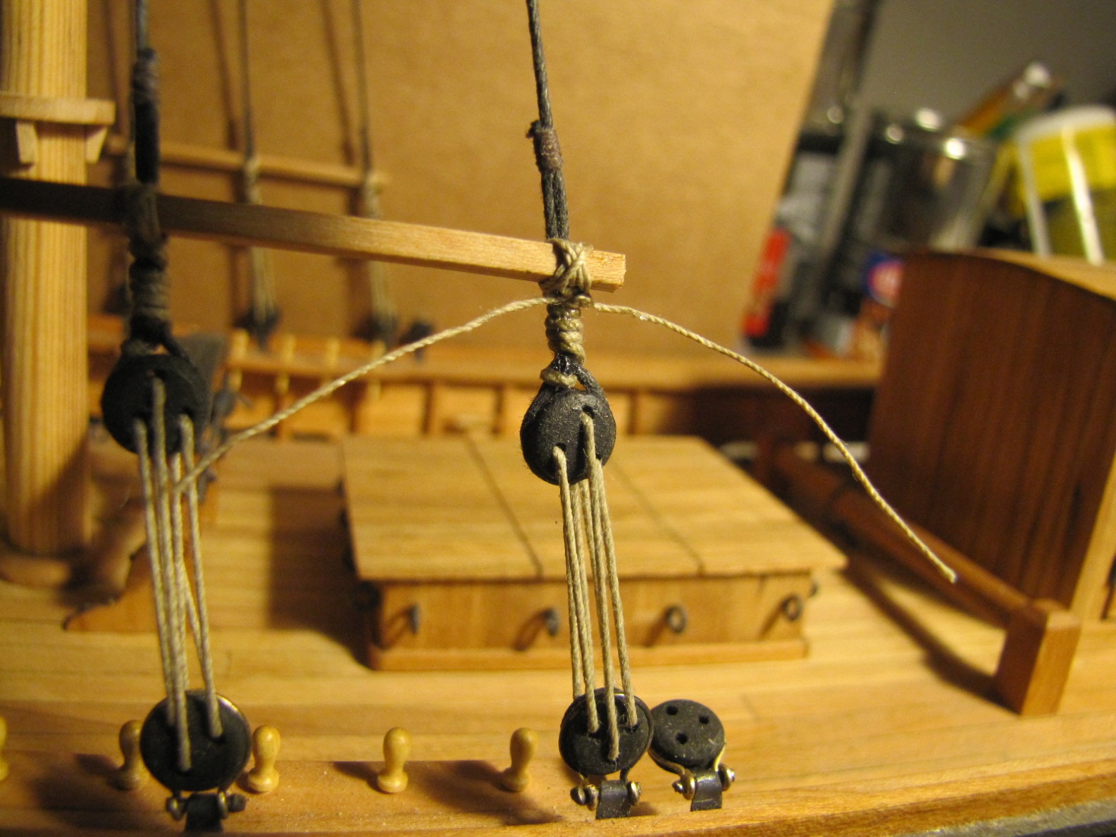 IMG_0374.JPG (430.22 KiB) Przejrzano 8107 razy Wiązanie poprzeczki usztywniającej wanty