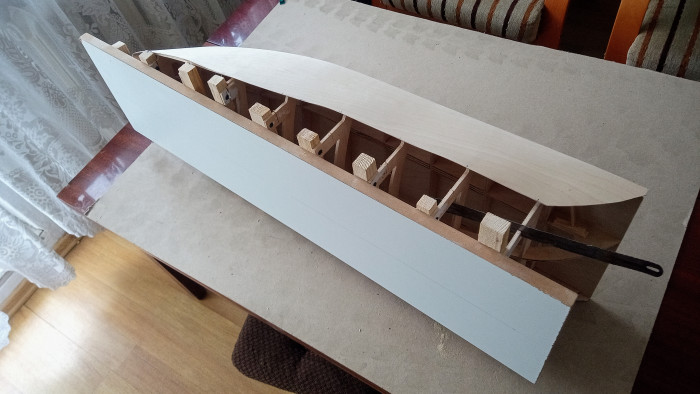 IMG_20221015_122207_487.jpg (5.26 MiB) Przejrzano 3828 razy Odcinanie kadłuba od deski